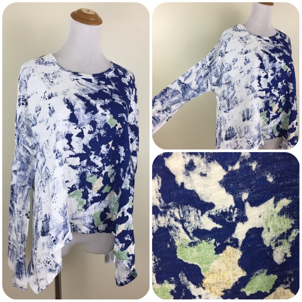 AKEMI+KIN Anthropologie Loose Fit High Low Hem Dolman Long Sleeve Printed Shirt